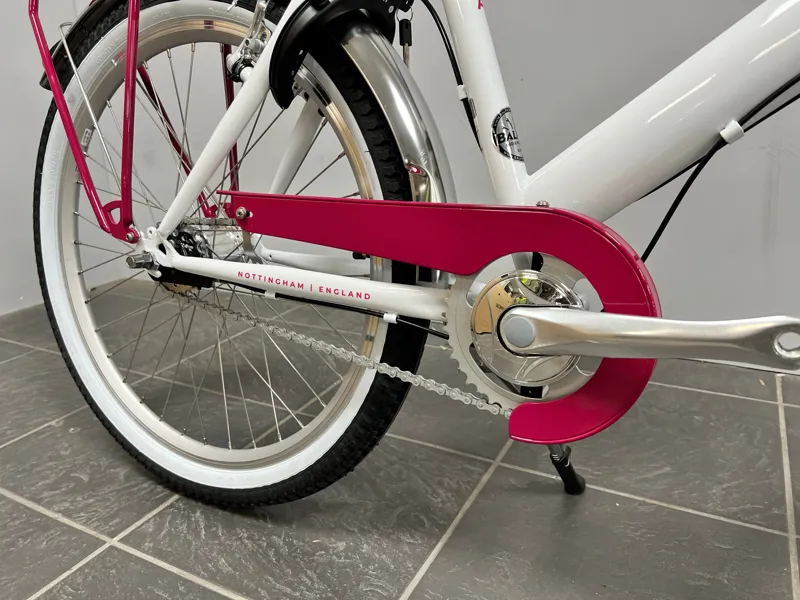 EX DISPLAY Raleigh Hoppa Womens Hybrid Bike 2022 in White and Pink-1